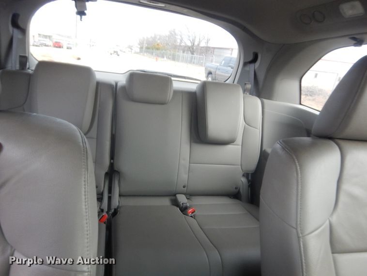 image for item HG9774 2013 Honda Odyssey  van