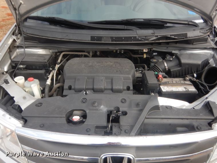 image for item HG9774 2013 Honda Odyssey  van