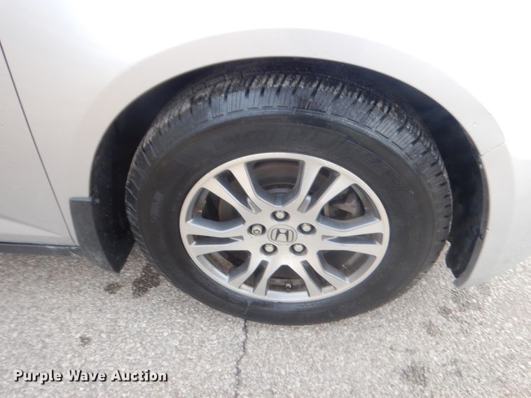 image for item HG9774 2013 Honda Odyssey  van