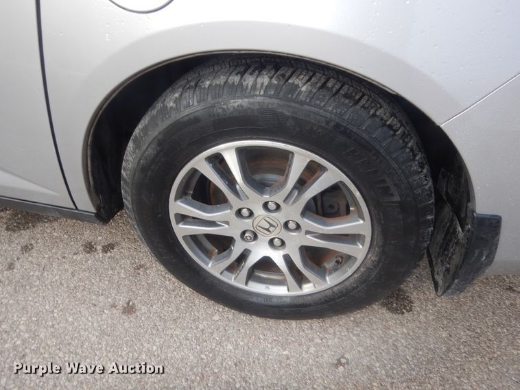 image for item HG9774 2013 Honda Odyssey  van