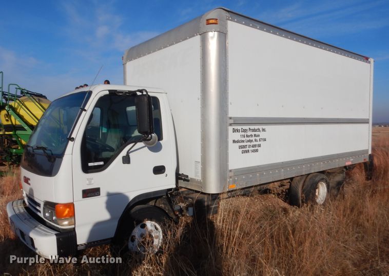 image for item HG9789 2003 GMC W4500  box truck