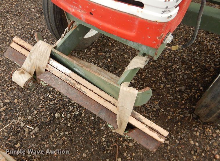 image for item HI9030 Yanmar YM2000  tractor