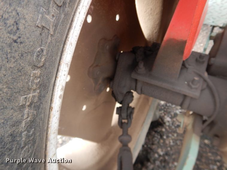 image for item HI9030 Yanmar YM2000  tractor