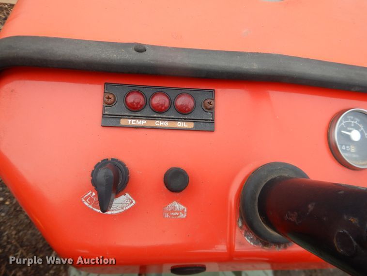 image for item HI9030 Yanmar YM2000  tractor