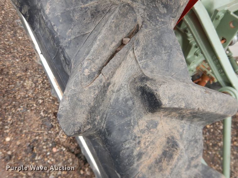 image for item HI9030 Yanmar YM2000  tractor