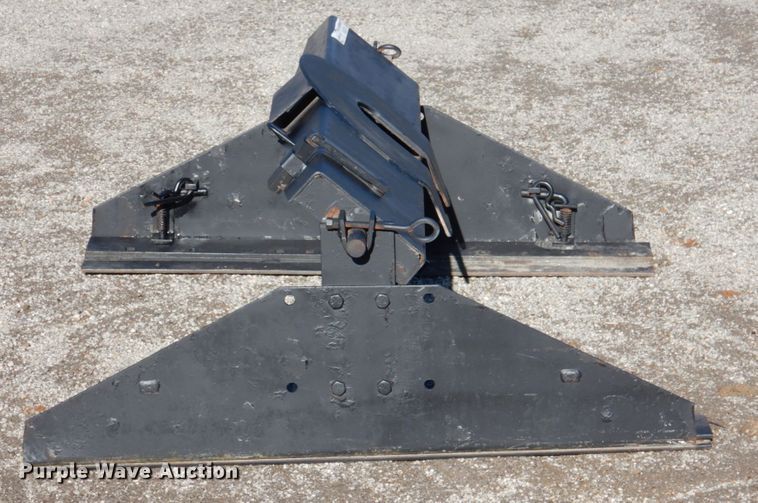 image for item HL9279 Fifth wheel hitch