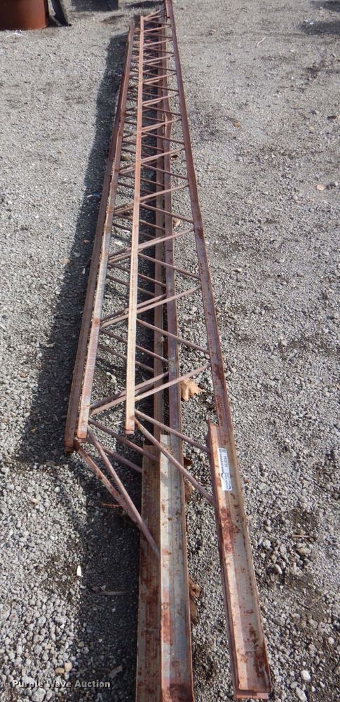 image for item HL9284 (3) joists