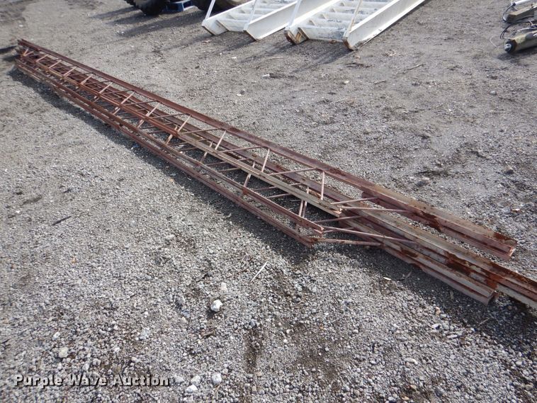 image for item HL9284 (3) joists