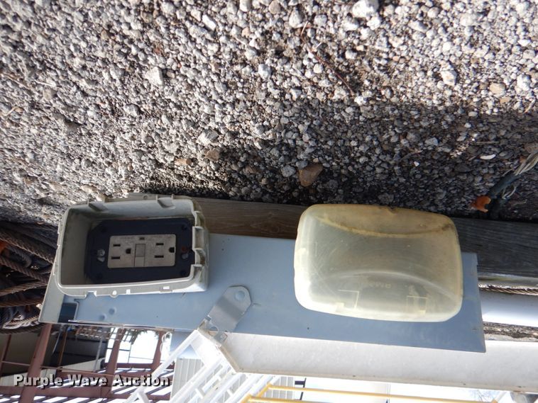 image for item HL9287 (6) temporary service poles