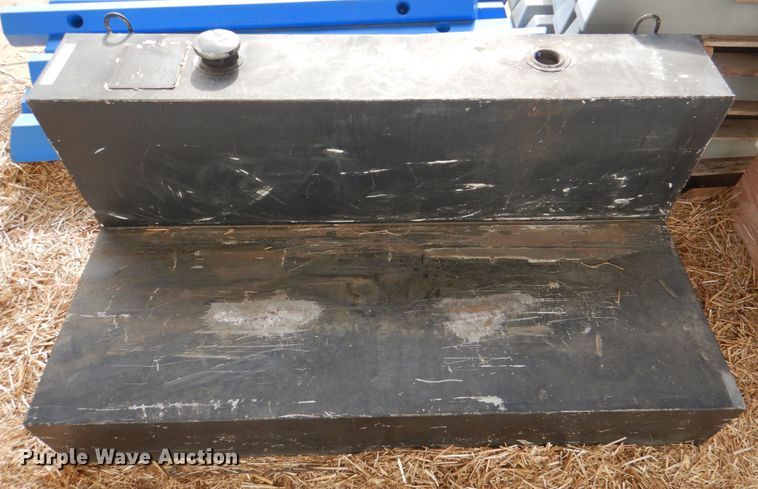 image for item HL9293 Fuel tank