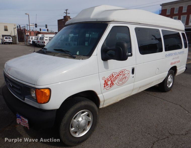 image for item HL9296 2007 Ford E250  handicap accessible van