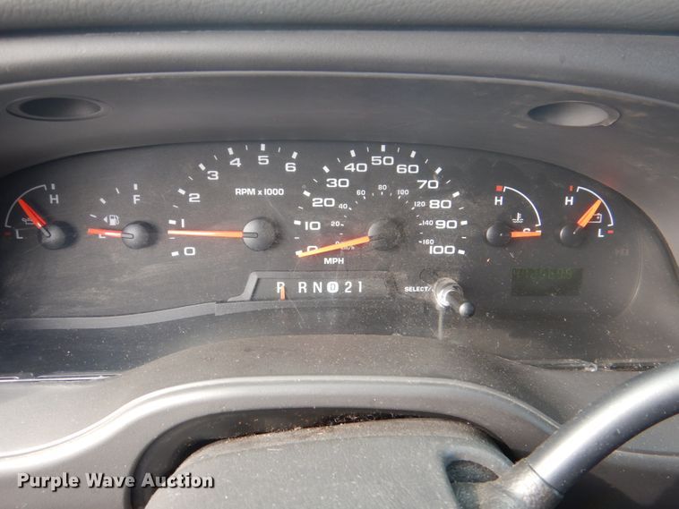 image for item HL9296 2007 Ford E250  handicap accessible van