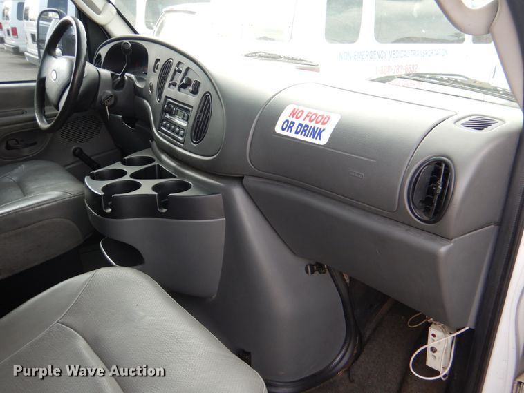 image for item HL9296 2007 Ford E250  handicap accessible van