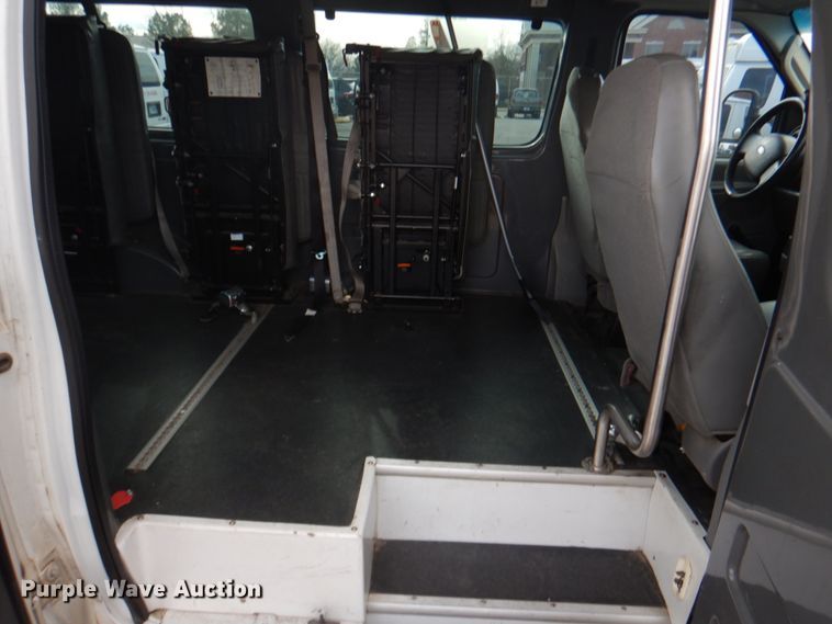 image for item HL9296 2007 Ford E250  handicap accessible van