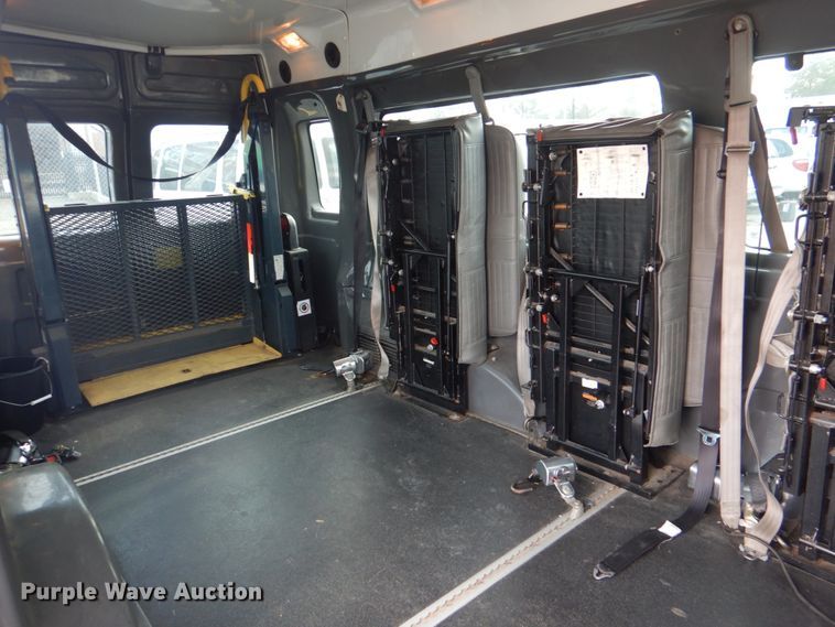 image for item HL9296 2007 Ford E250  handicap accessible van