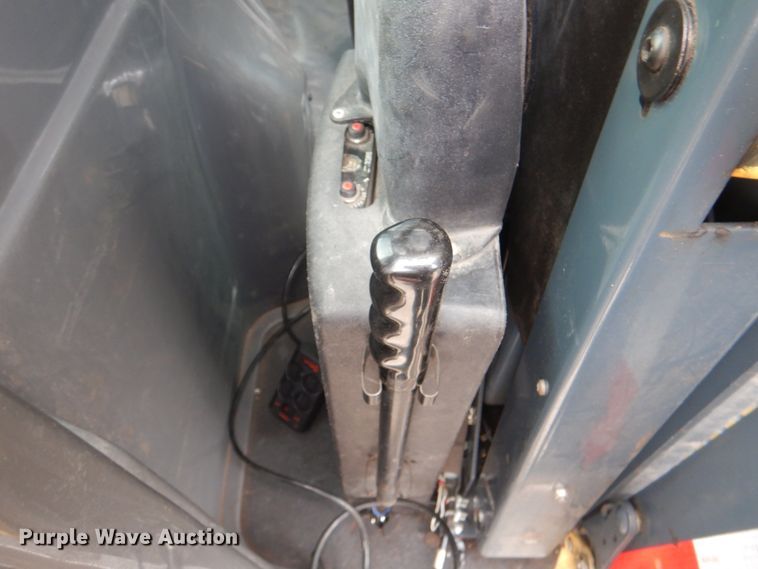 image for item HL9296 2007 Ford E250  handicap accessible van