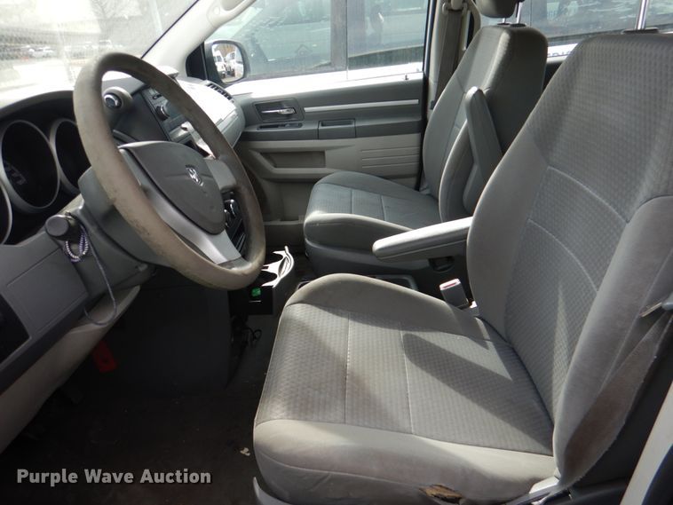 image for item HL9297 2010 Dodge Grand Caravan  van