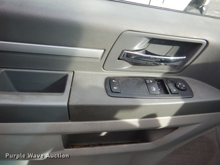 image for item HL9297 2010 Dodge Grand Caravan  van