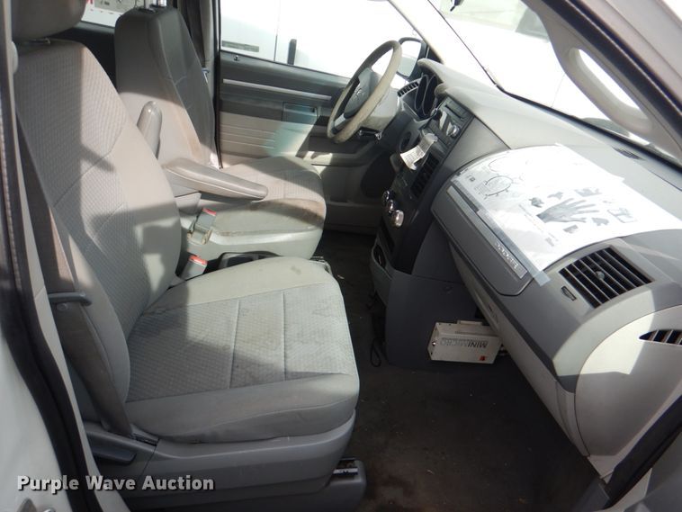 image for item HL9297 2010 Dodge Grand Caravan  van