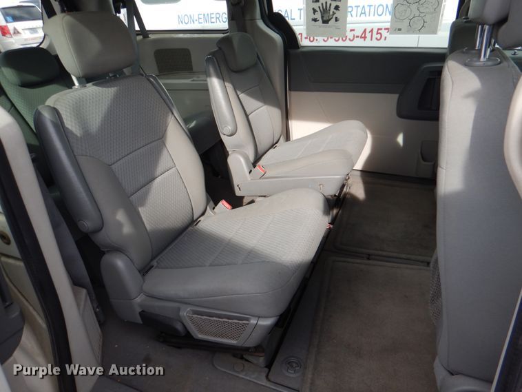 image for item HL9297 2010 Dodge Grand Caravan  van