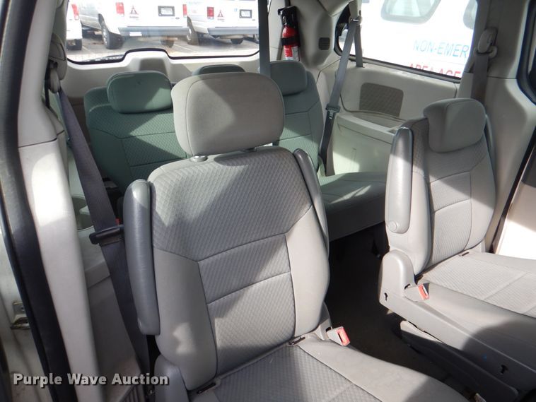 image for item HL9297 2010 Dodge Grand Caravan  van