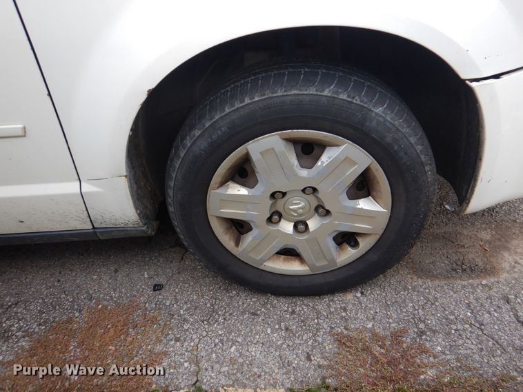 image for item HL9297 2010 Dodge Grand Caravan  van