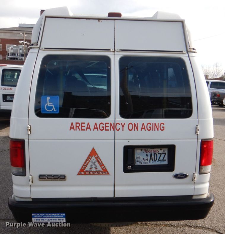 image for item HL9299 2007 Ford E250  handicap accessible van