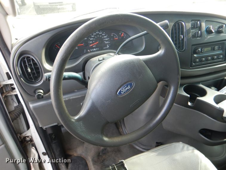 image for item HL9299 2007 Ford E250  handicap accessible van