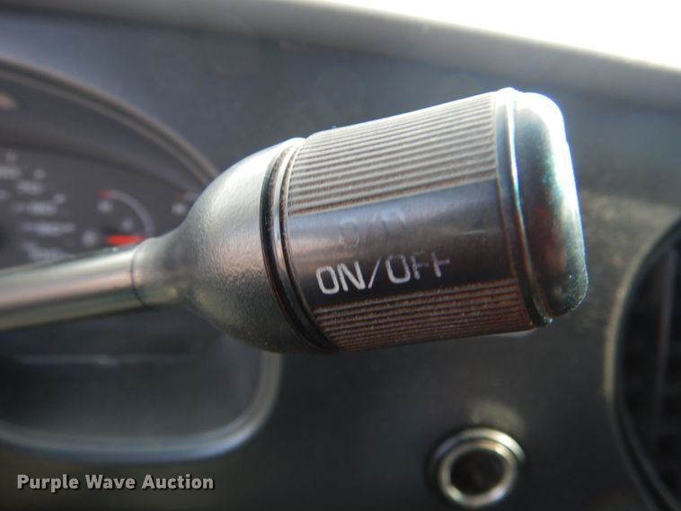 image for item HL9299 2007 Ford E250  handicap accessible van