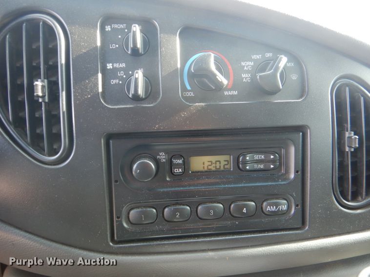 image for item HL9299 2007 Ford E250  handicap accessible van