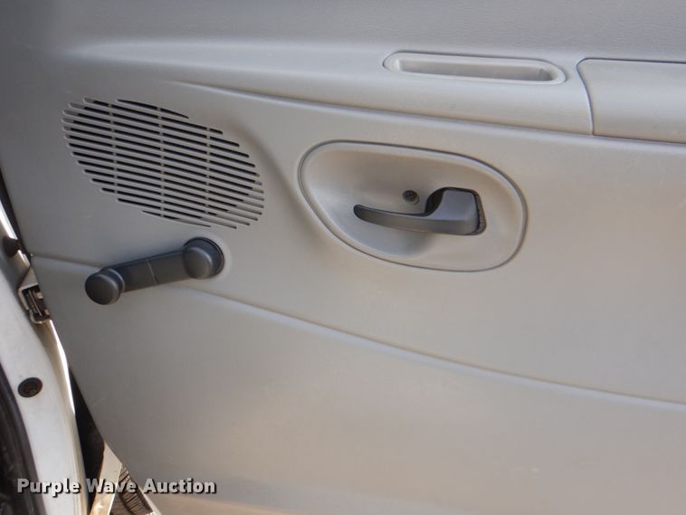 image for item HL9299 2007 Ford E250  handicap accessible van