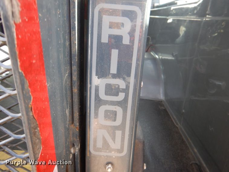 image for item HL9299 2007 Ford E250  handicap accessible van