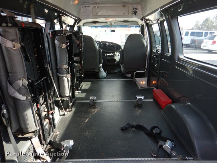 image for item HL9299 2007 Ford E250  handicap accessible van