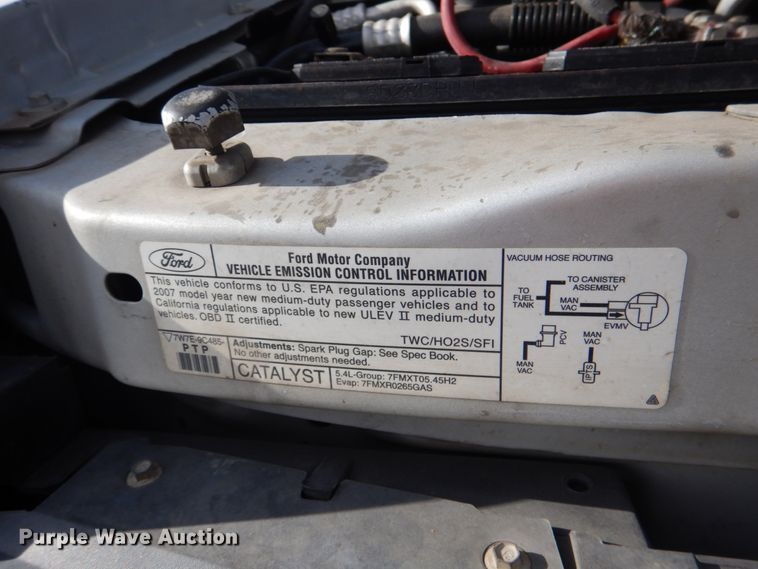 image for item HL9299 2007 Ford E250  handicap accessible van