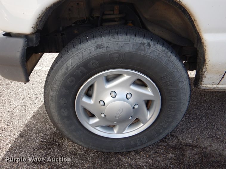 image for item HL9299 2007 Ford E250  handicap accessible van