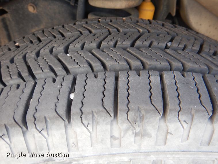 image for item HL9299 2007 Ford E250  handicap accessible van