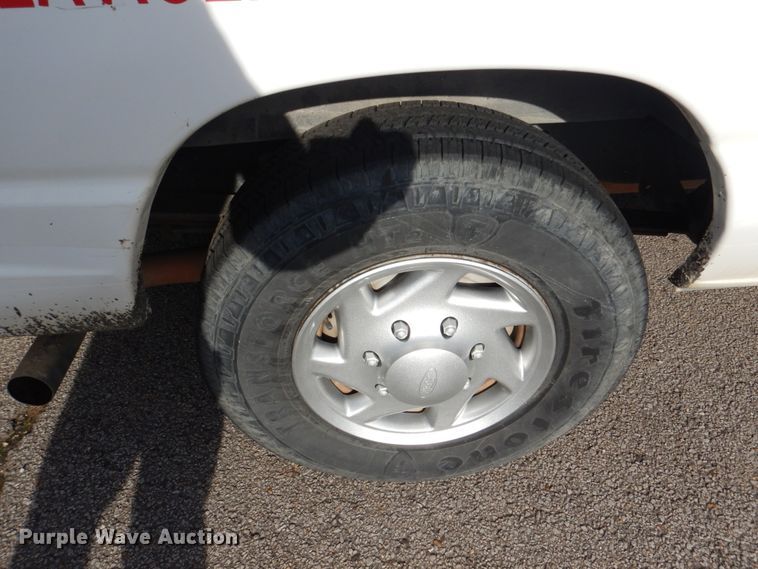 image for item HL9299 2007 Ford E250  handicap accessible van