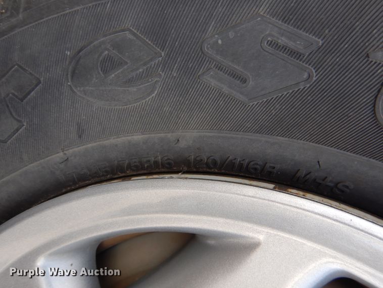 image for item HL9299 2007 Ford E250  handicap accessible van