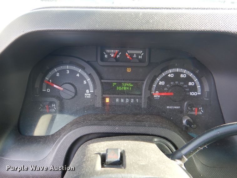 image for item HL9301 2009 Ford E350  handicap accessible van