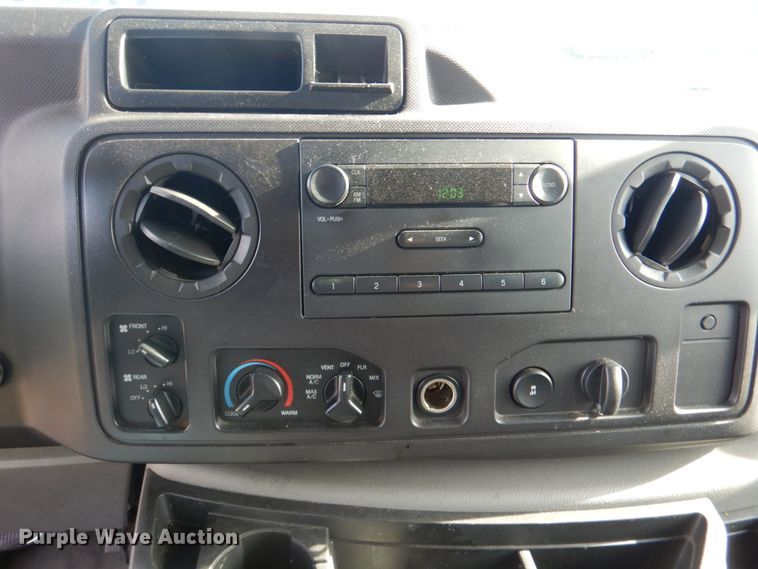 image for item HL9301 2009 Ford E350  handicap accessible van