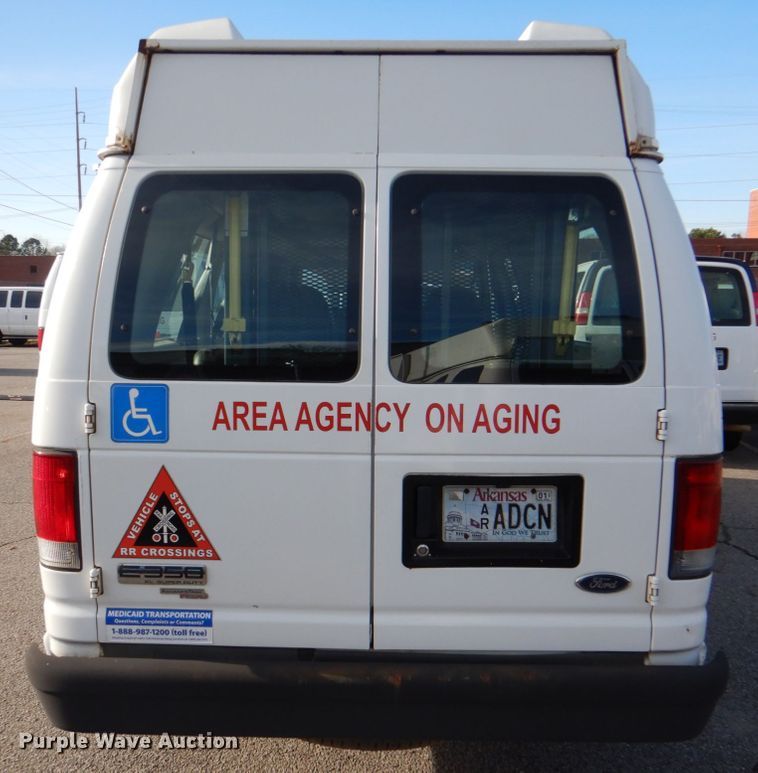 image for item HL9303 2007 Ford E350  handicap accessible van