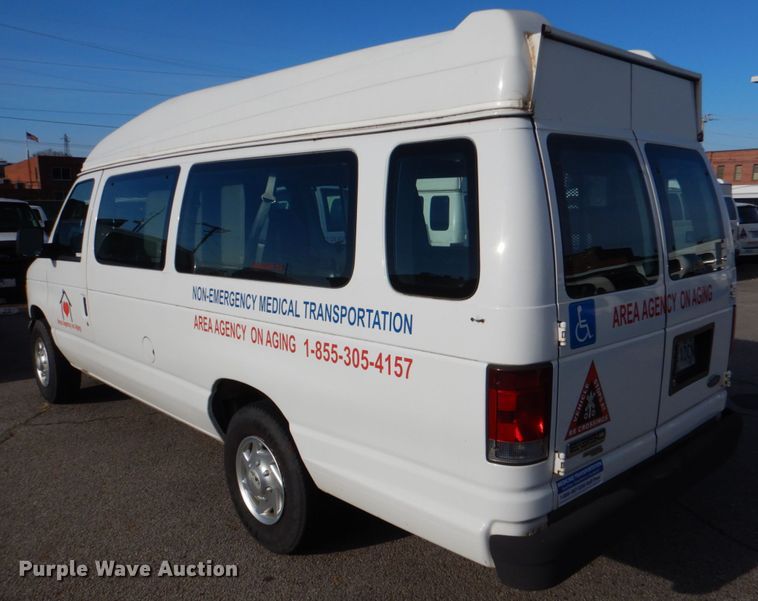 image for item HL9303 2007 Ford E350  handicap accessible van