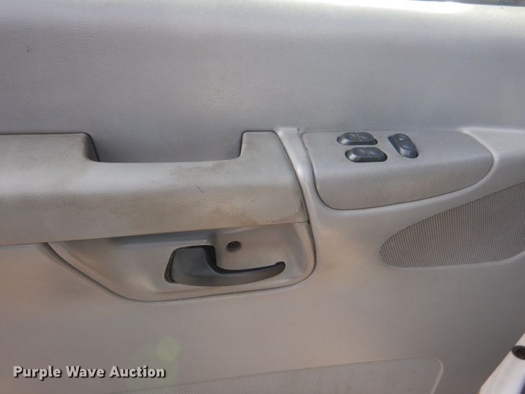 image for item HL9303 2007 Ford E350  handicap accessible van