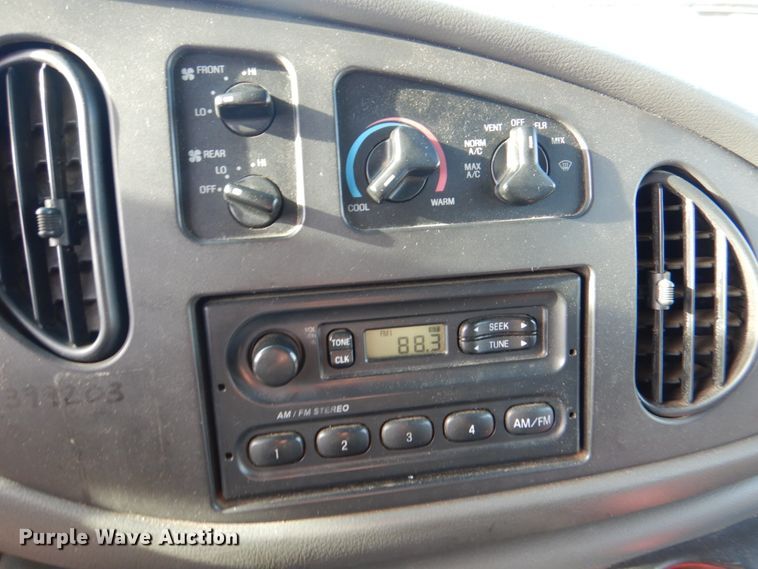 image for item HL9303 2007 Ford E350  handicap accessible van