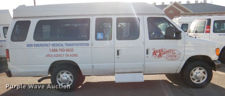 image for item HL9304 2007 Ford E250  handicap accessible van