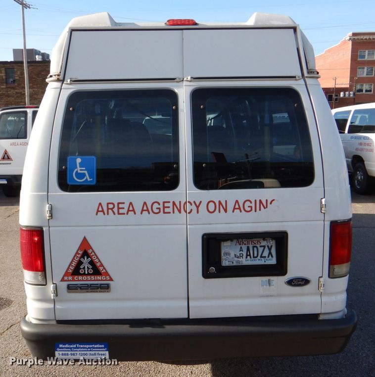 image for item HL9304 2007 Ford E250  handicap accessible van