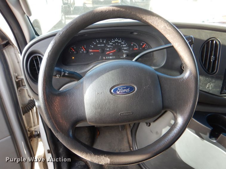 image for item HL9304 2007 Ford E250  handicap accessible van