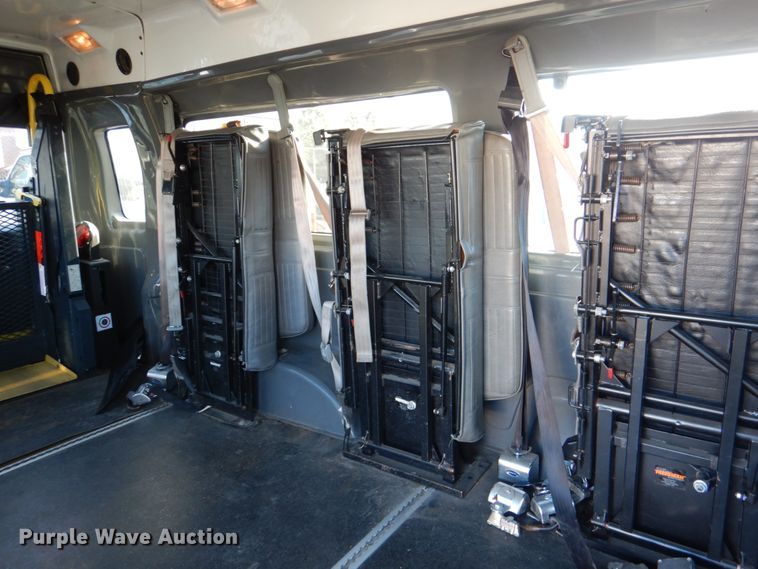 image for item HL9304 2007 Ford E250  handicap accessible van