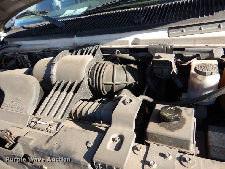 image for item HL9304 2007 Ford E250  handicap accessible van