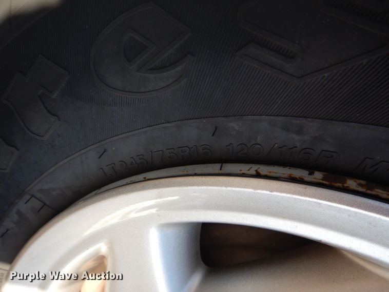 image for item HL9304 2007 Ford E250  handicap accessible van